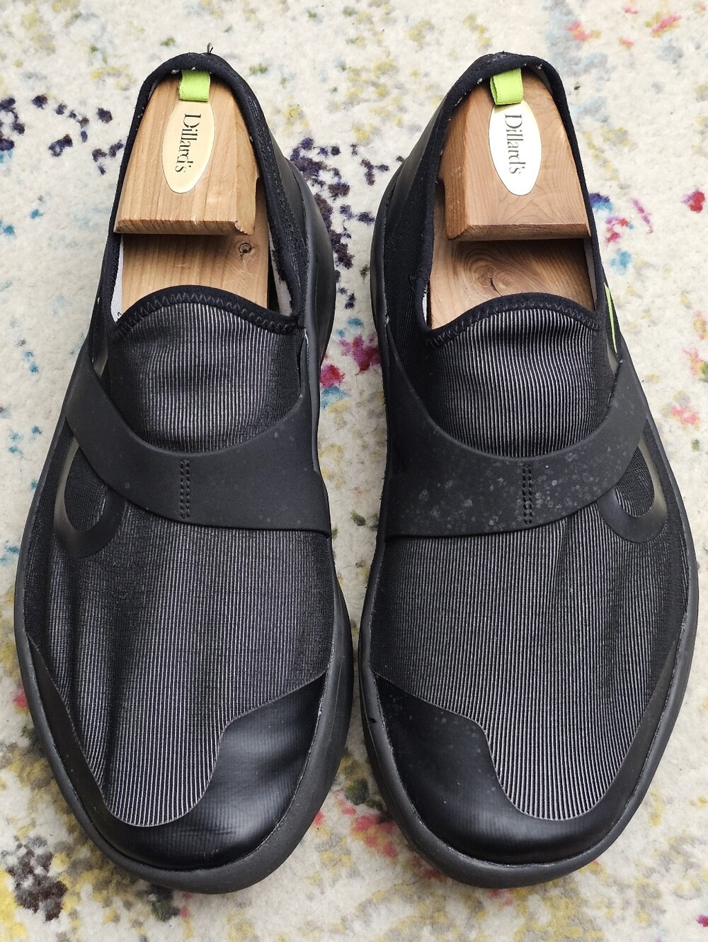 OOFOS Mens Size US 10 EU 43 OOMG Fibre Low Black Recovery Slip On Loafer Shoes